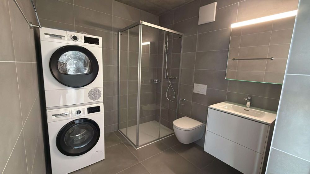 Prachtvolle neue Wohnung mit großem Balkon - Bild 8