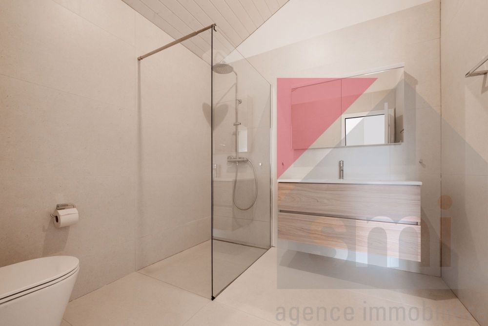 Villa neuve de 5pces avec un espace jour de 50m2 ! - Wc douche parents