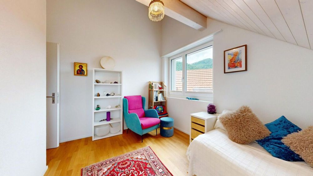 moderne 3.5-Zimmerwohnung mit eigenem Waschturm und Carport - Bild 8