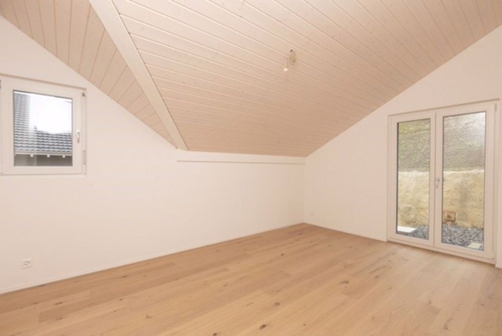 Neues 6,5 Zimmer-EFH in Emmetten mit Umschwung an unverbaubarer Hanglage - Bild 10