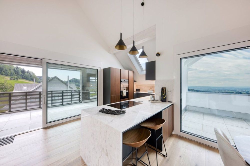 Luxuriöse Attikawohnung mit unverbaubarem Bodensee-Panorama - Bild 2