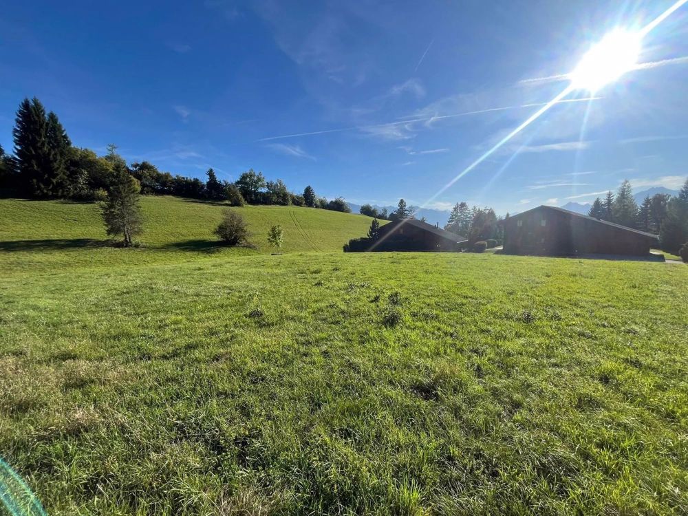 Magnificent Chalet in Crans-Montana mit Baugenehmigung - Bild 2