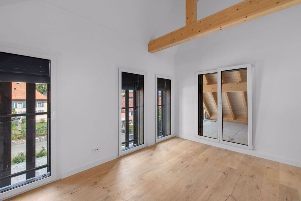 Eleganz von einst und moderner Komfort für diese 4,5-Zimmer-Wohnung in einem denkmalgeschützten Gebäude - Bild 10