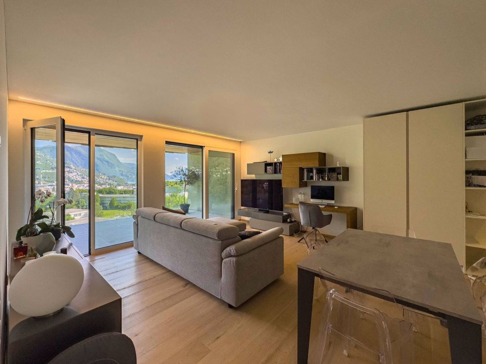 Moderno 2.5 locali con terrazza a Canobbio - Bild 2