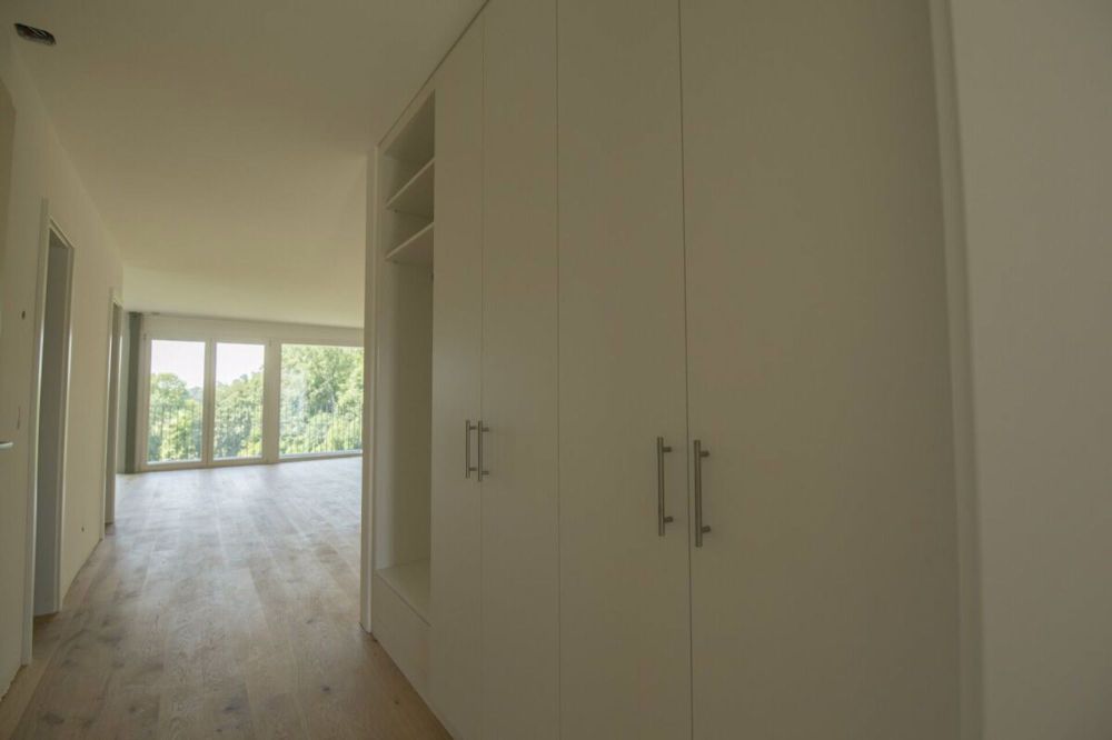 Neubau in St. Ursen - moderne 5.5-Zimmerwohnung mit grossem Balkon! - Bild 8