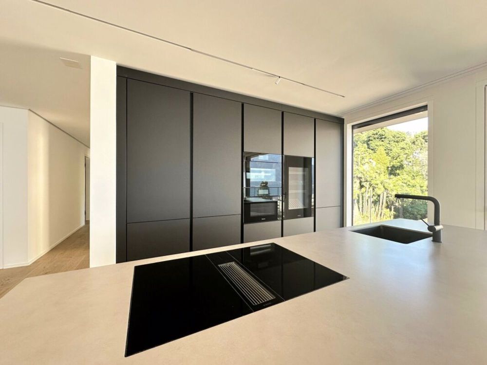 Luxuswohnung mit atemberaubendem Panoramablick auf den Lago Maggiore (Haupt- oder Zweitwohnsitz) - Bild 7