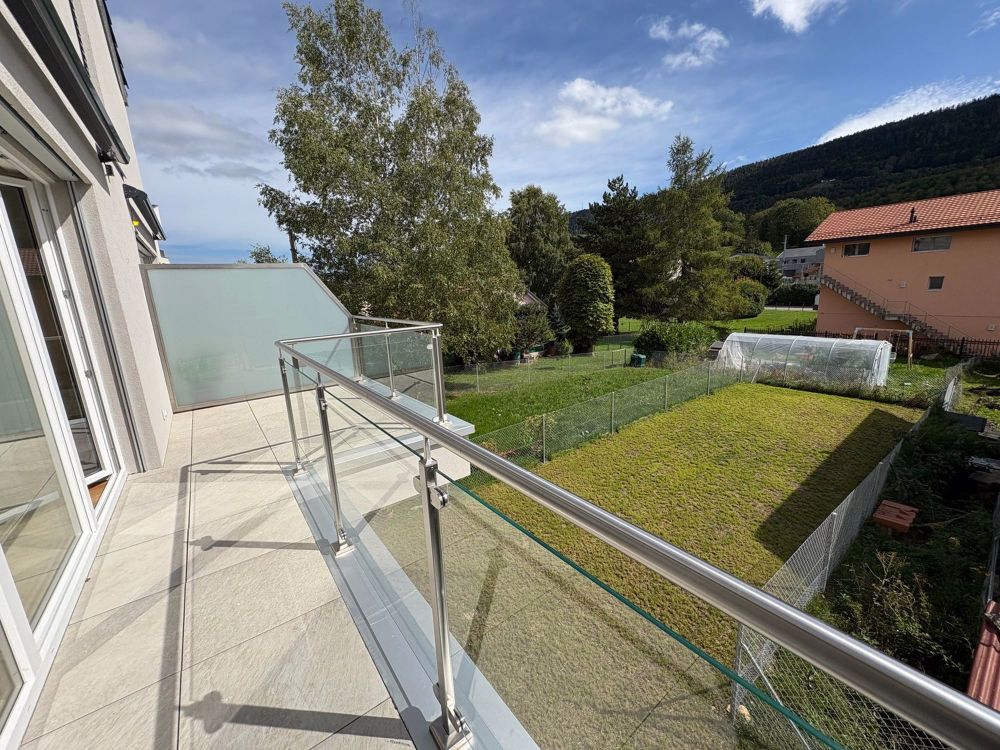 Esprit Villa - Triplex 4,5 Zimmer mit privater Eingang und Garten in Vallorbe - Bild 8