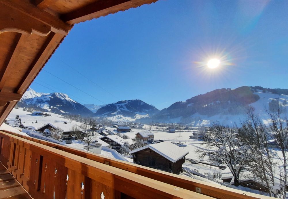 Hochwertige Dachwohnung mit bester Aussicht - Bild 1