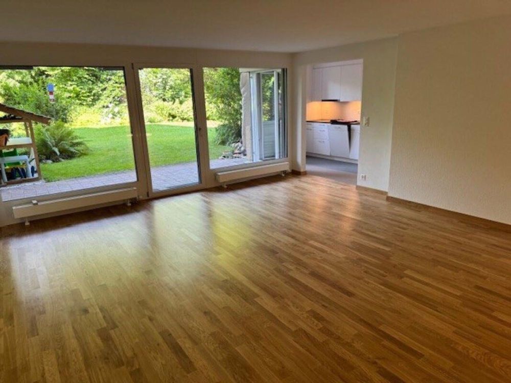 Neu sanierte 4.5-Zimmer-Wohnung mit Gartensitzplatz - Bild 3