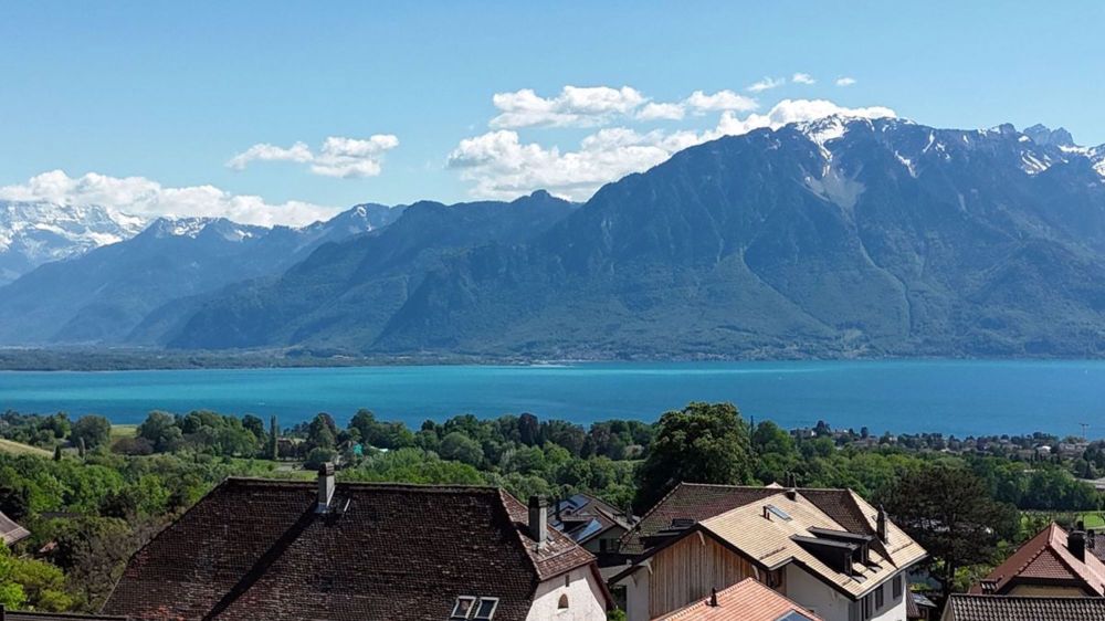 Großes neues 4,5-Zimmer-Apartment mit Balkon und Seeblick - Bild 12