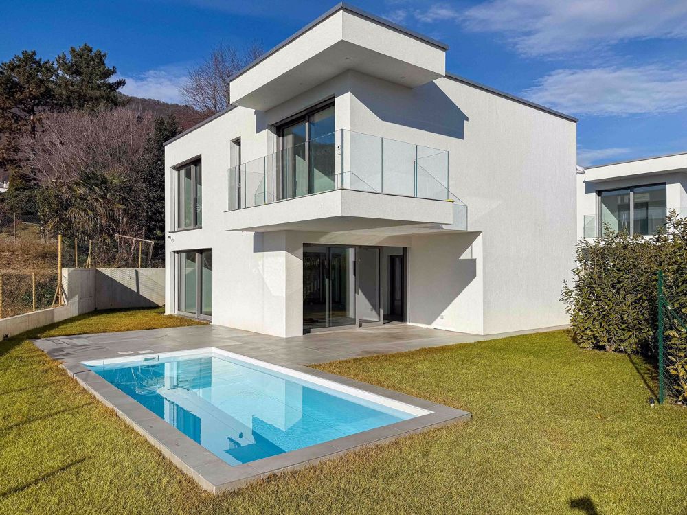 Villa neu gebaut mit Pool in Gravesano - Bild 2