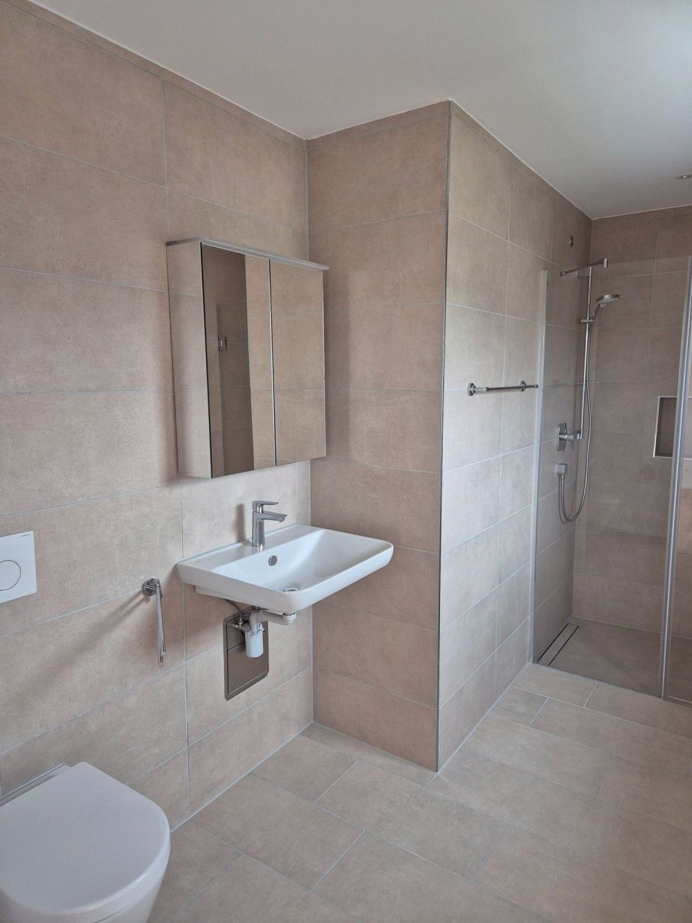 NEUBAU: 3 ½ Zimmer-Attikawohnung 98m2 mit 57m2 Terrasse - Bild 9