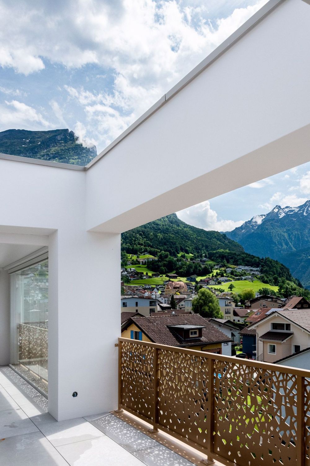 Einmalige 4½-Zimmer-Attika-Wohnung im Herzen von Schattdorf - Bild 9