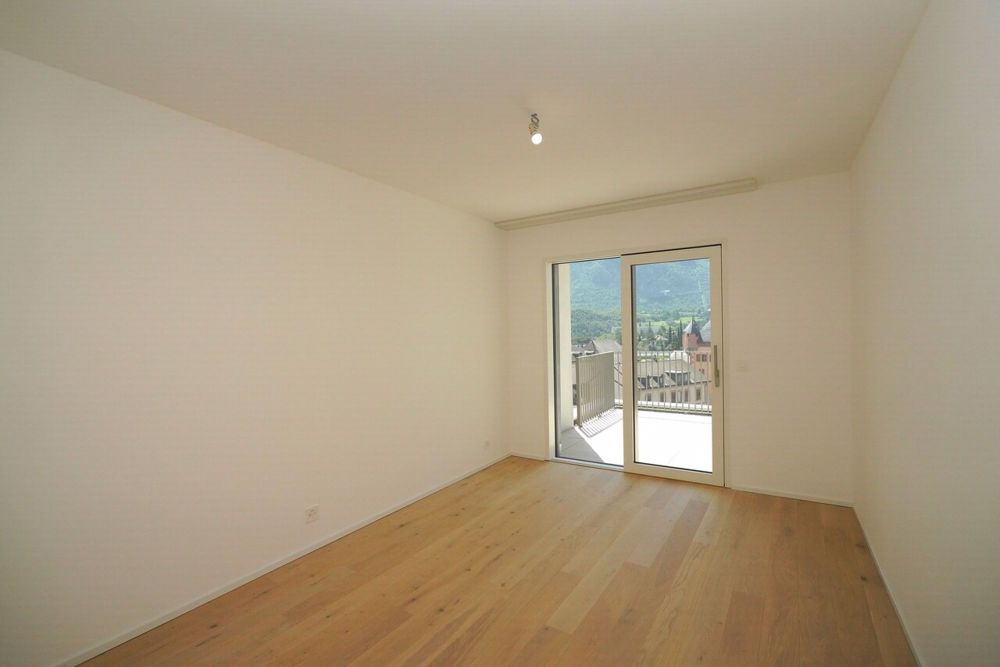 ATTIQUE D'EXCEPTION DE 4.5 PCES CENTRE-VILLE DE SIERRE - 3ème chambre avec accès à la terrasse