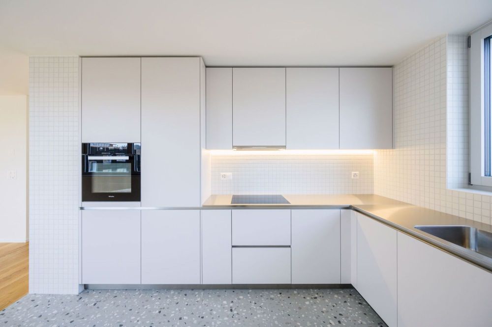 Magnifique appartement de 4.5 pièces entièrement neuf avec balcon-loggia - Bild 1