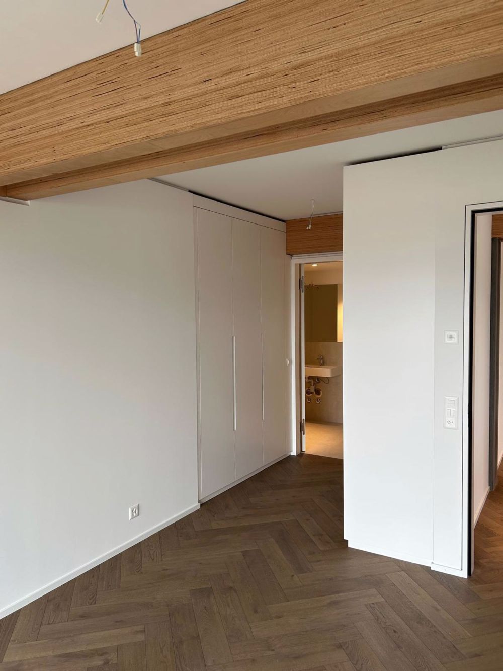 Erstvermietung einer 3.5-Zimmer-Wohnung im 9. OG mit See- und Bergblick - Bild 5