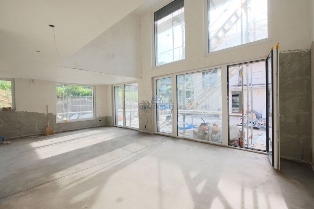 Anspruchsvolle Architektur, modernes und edles Wohnen mit Aussicht - Bild 3
