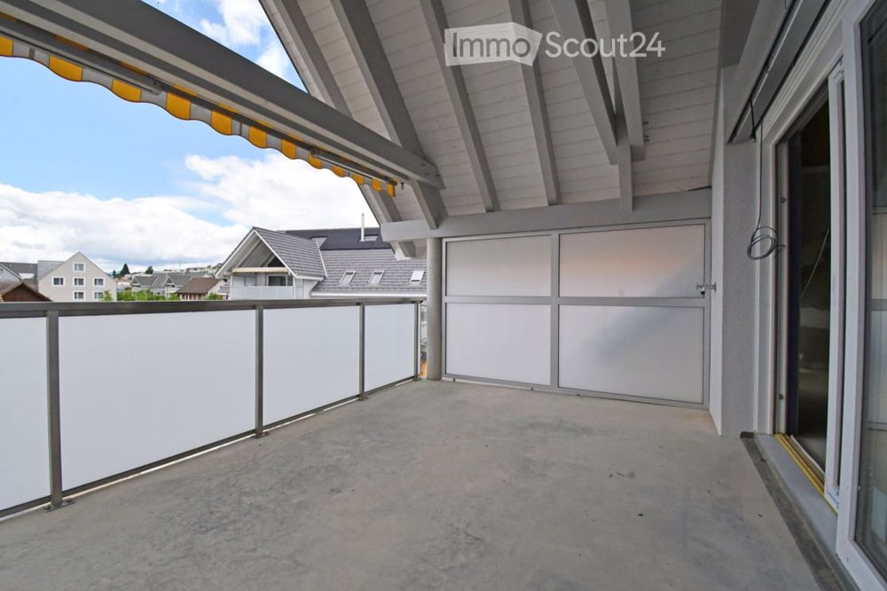 Wohnen mit Wohlfühlfaktor in Bützberg- Ausbau nach Käuferwunsch - Balkon links