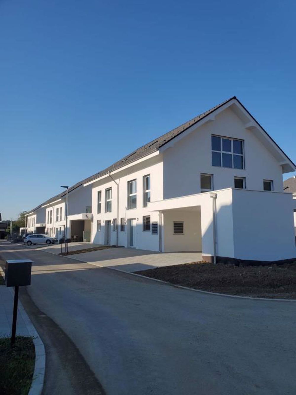 5.5 Zimmer Doppeleinfamilienhaus - Bild 2