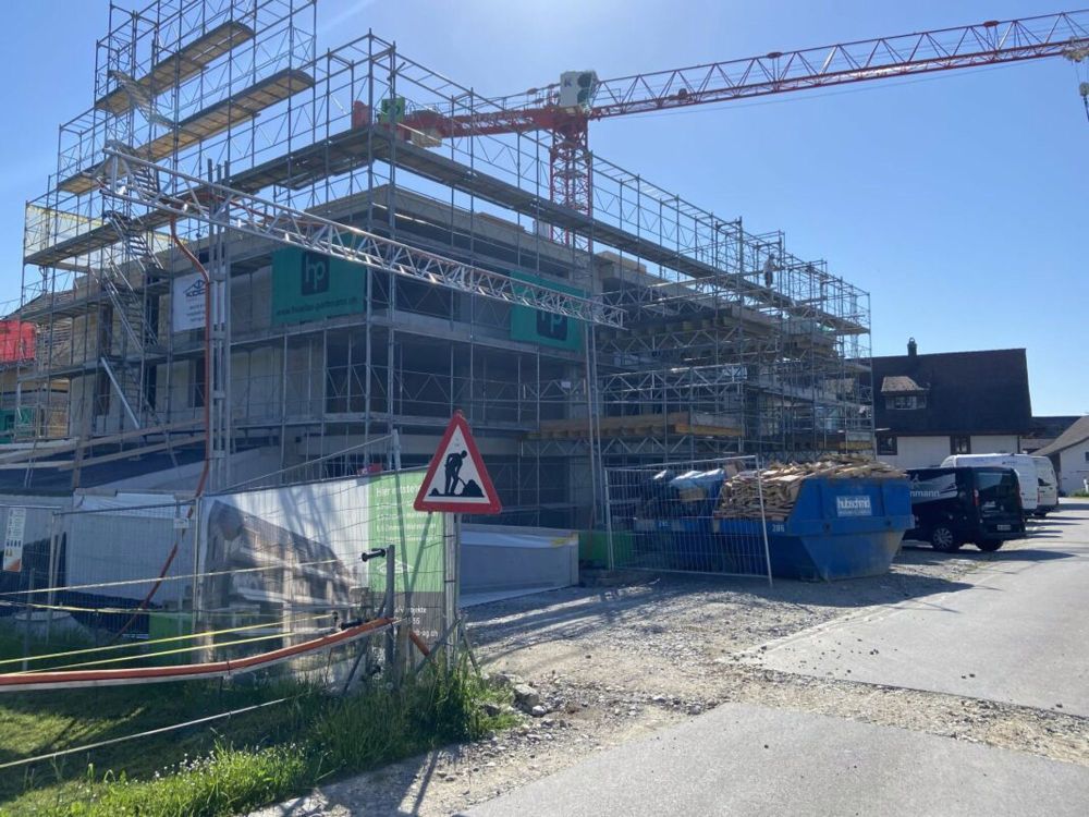 4 1/2-Zimmer-Wohnung im 1.+2. DG mit Balkon und Estrich - Bild 2