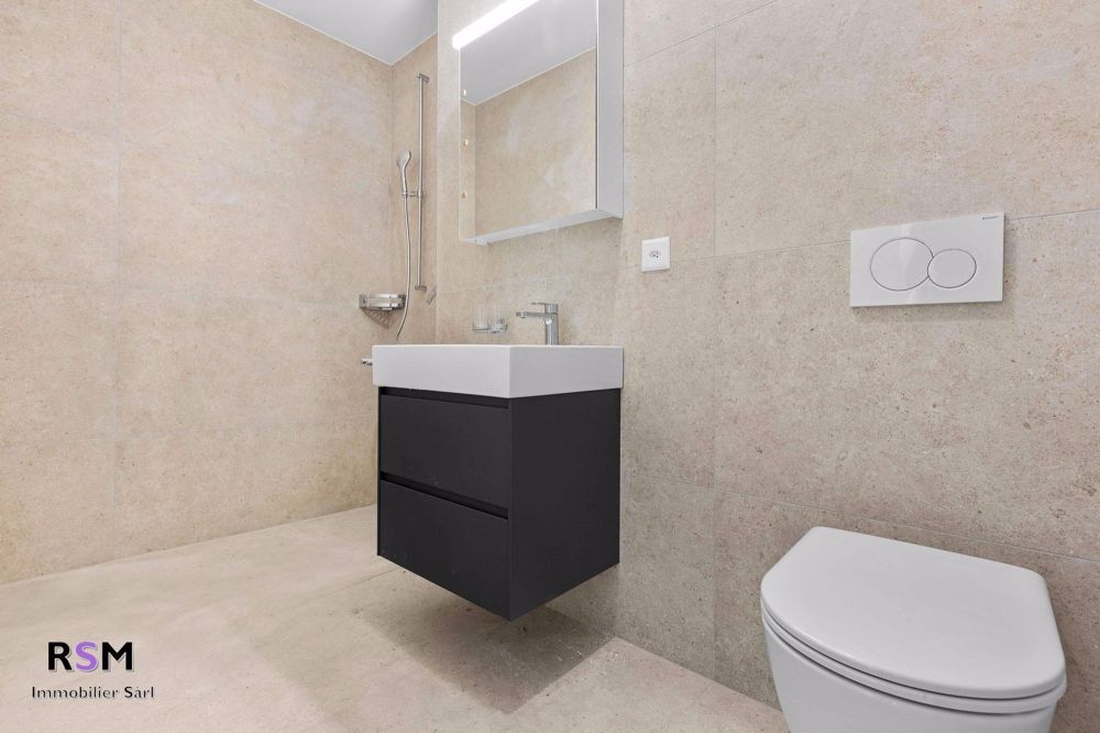 Strahlende neue Reihenvilla mit 5,5 Zimmern und Seeblick in St-Gingolph! - Bild 9