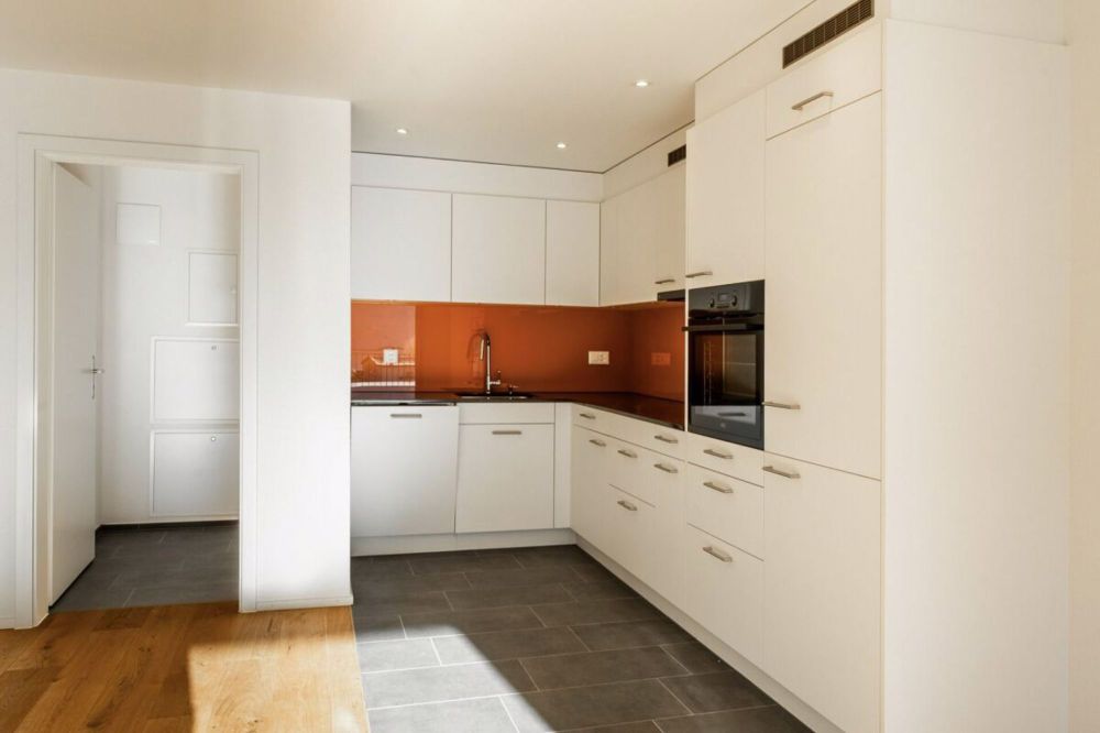 Neue 3.5-Zimmer-Wohnung mit Balkon - Bild 1
