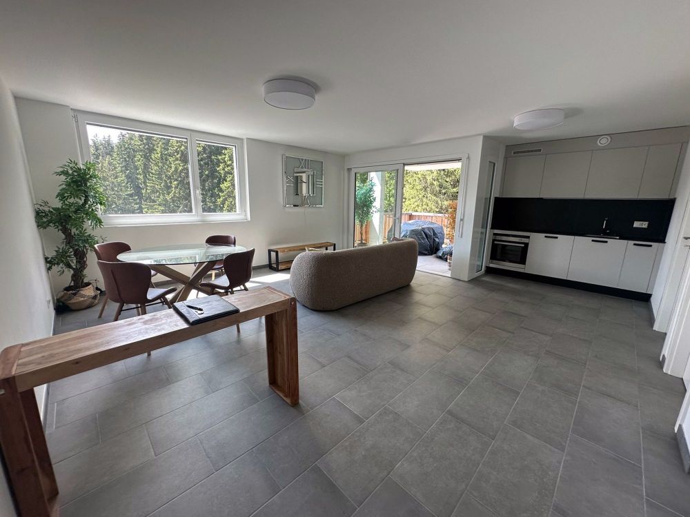 Zu verkaufen: Superbe 2,5 Zimmer-Wohnung in Crans-Montana, nur wenige Schritte von den Pisten entfernt - Bild 2