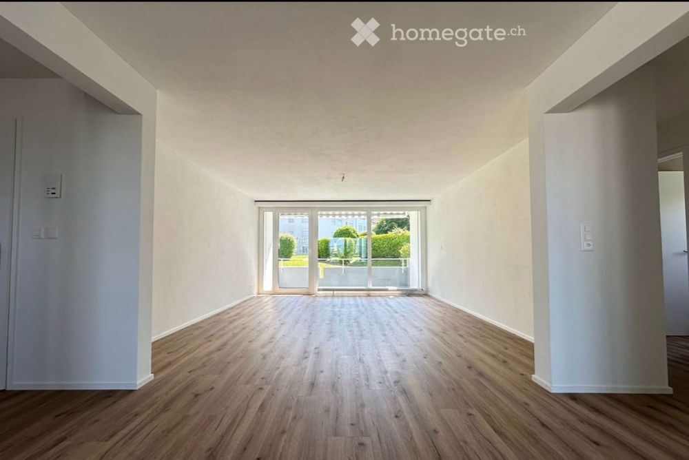 Mitten im Zentrum – erhöht gelegen, mit Seesicht, Weitblick und komplett neu saniert. - Bild 2