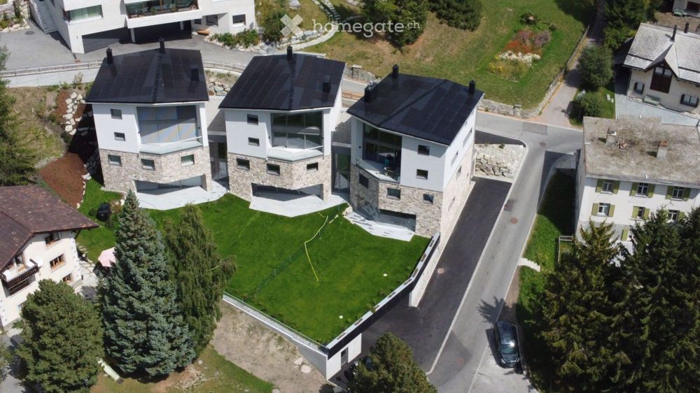 Exklusives 8-Zimmer-Einfamilienhaus mitten in Samedan mit traumhaftem Bergblick - Bild 3