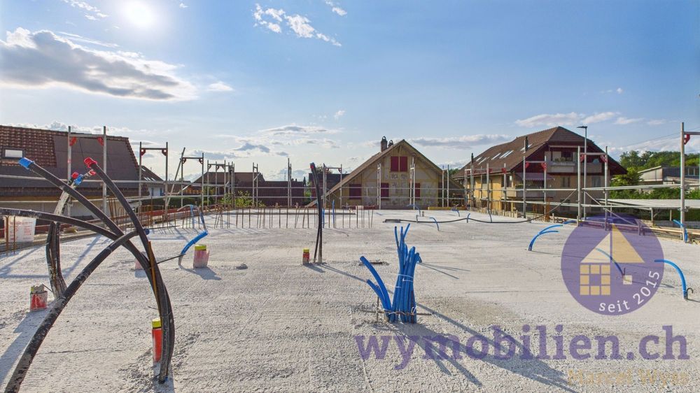 Jetzt Besichtigung vereinbaren! - Auf dieser Fläche entsteht die Wohnung (Foto 5.8, 18.15 Uhr)