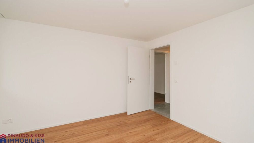 NEUBAU - hell - modern - zentral gelegen - Bild 8