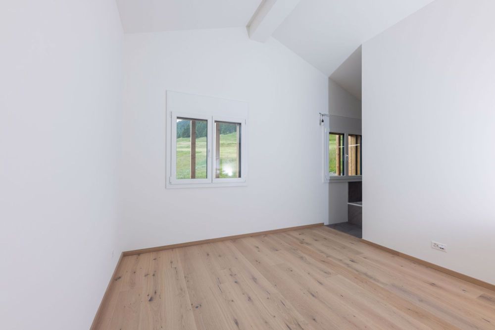 Neubau: Erstsitz-Wohnung mit Blick auf die majestätische Bergwelt - Bild 4