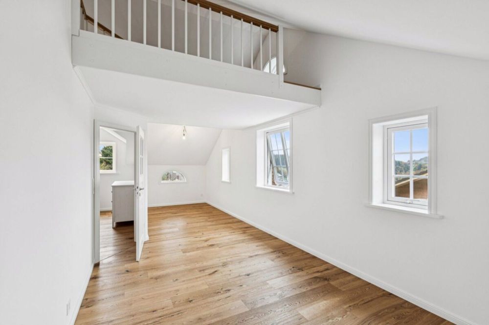 Ihr schwedisches Traumhaus mit Seeblick und Bergpanorama! - Bild 6