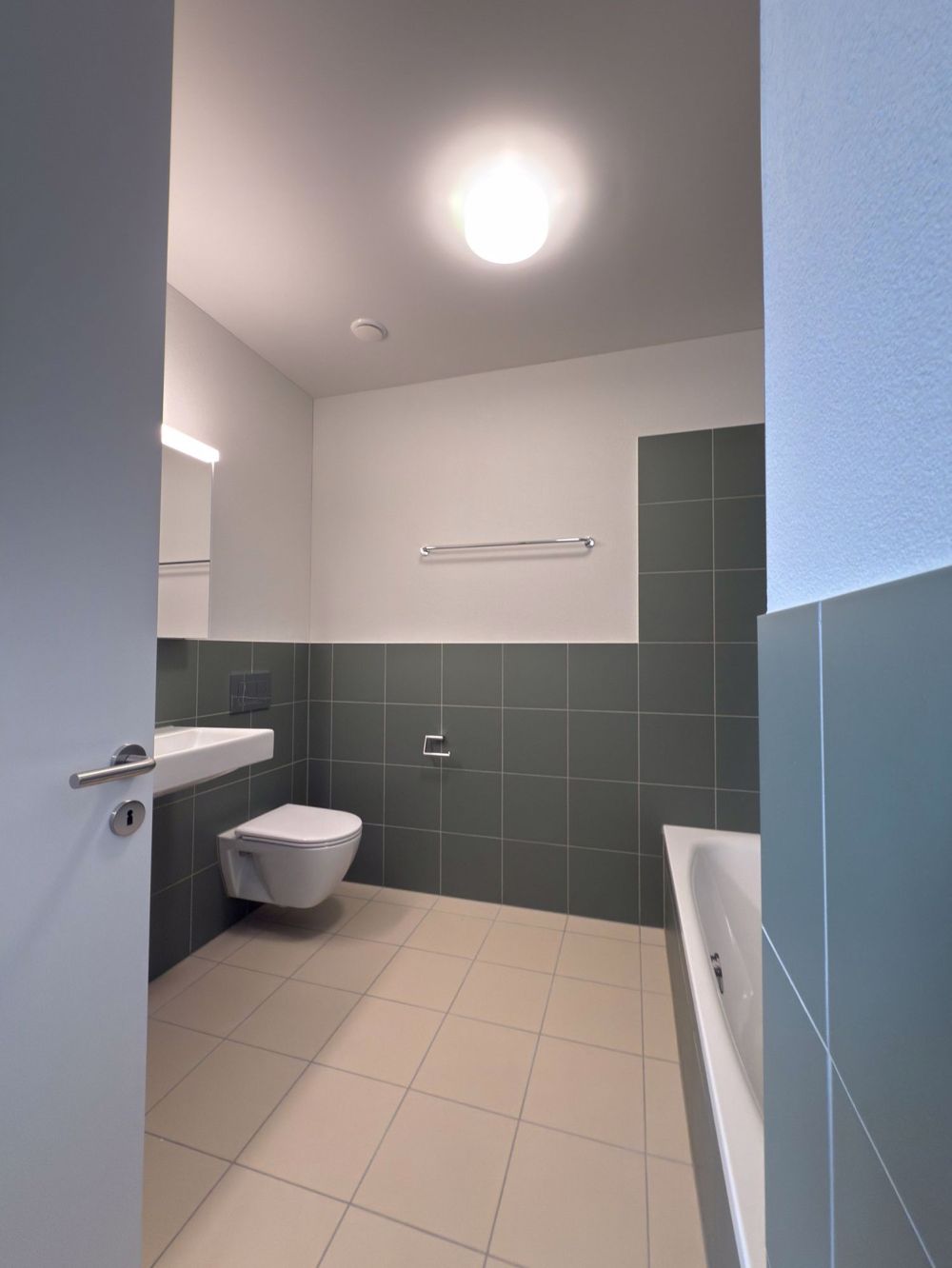 Moderne Wohnung mit herrlicher Aussicht - Bild 12