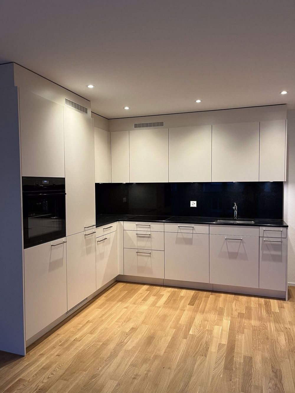 Geräumige Wohnung im Greenside - modernes Wohnen in ruhiger Lage - Küche