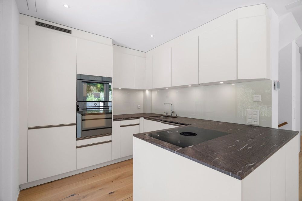 Exklusive Neubau-Duplexwohnung mit grossem Garten - Bild 2