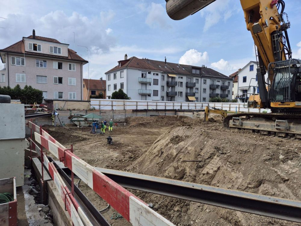 Ruhige Attikawohnung mit Sicht ins Grüne - Bild 1