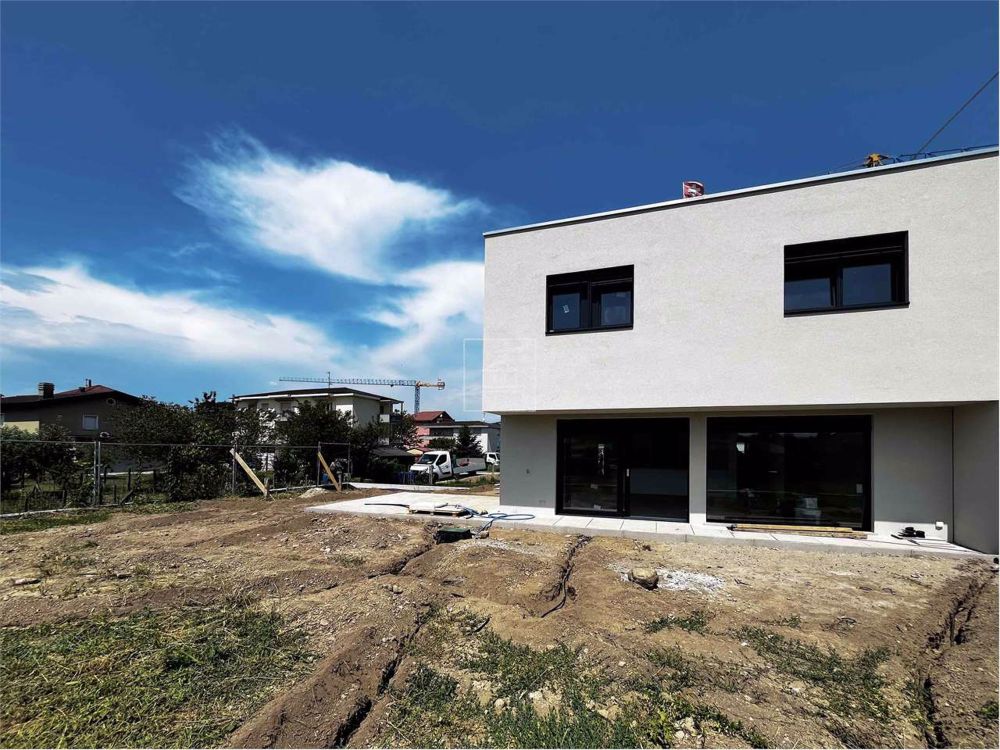 Nuova e moderna villetta con giardino privato - Bild 2