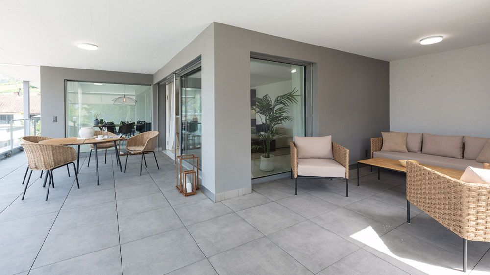 Topmoderne 4½-Zimmerwohnung mit grosser Terrasse - Bild 1