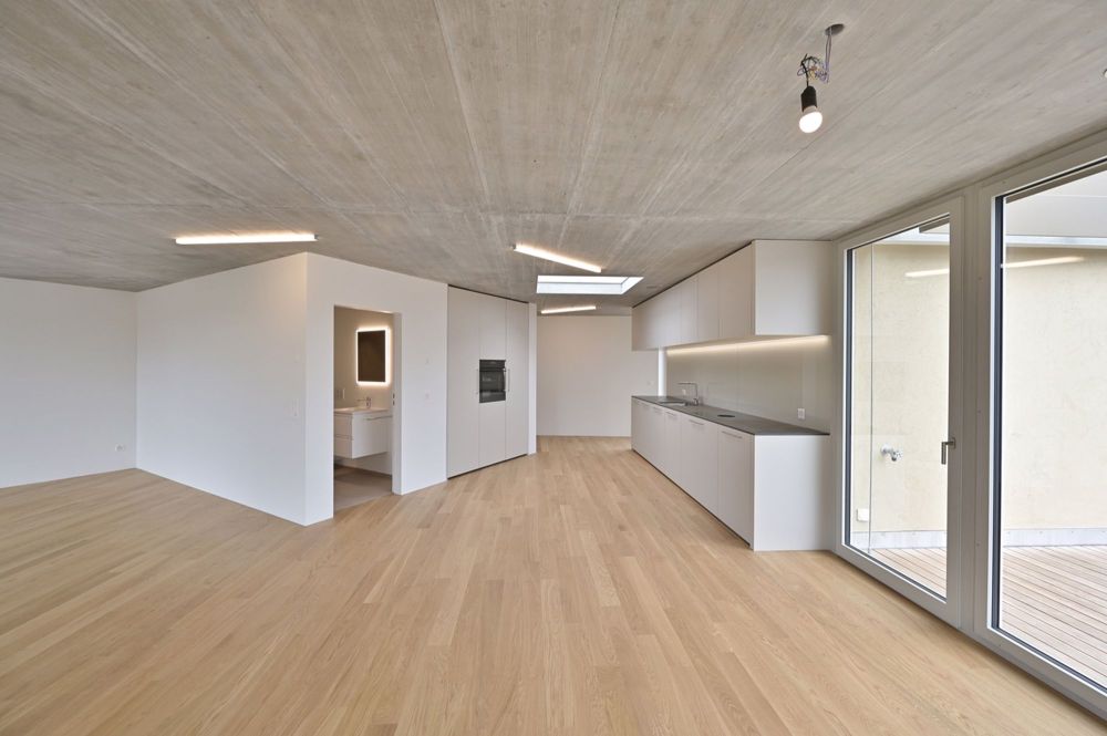 Stylische und gehobene Dachwohnung in Therwil - Schlüsselfertig - Bild 1