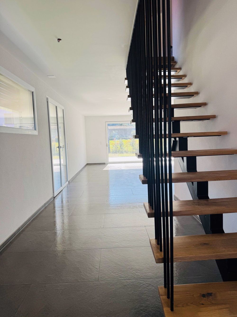 Zu verkaufen? Neues Reihenhaus 6,5 - Bild 2