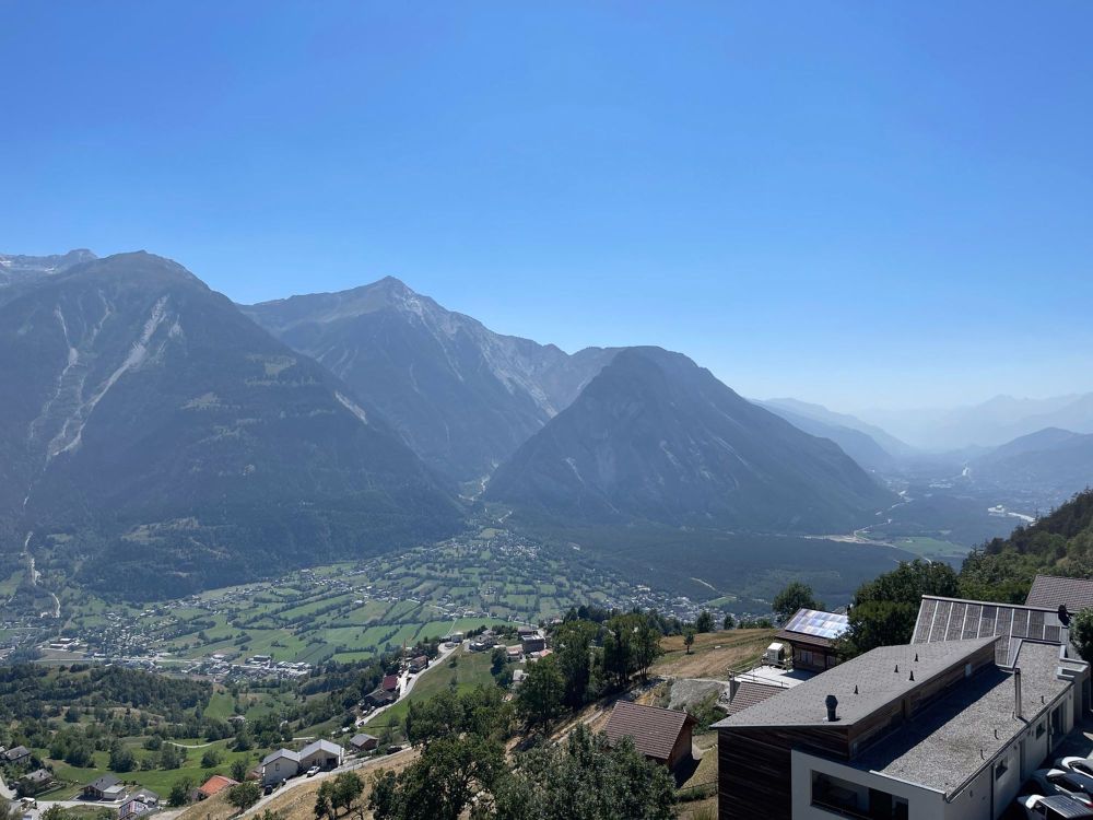 Zweitwohnungsreserven, Hotel / Restaurant mit Wohnungen - Bild 1