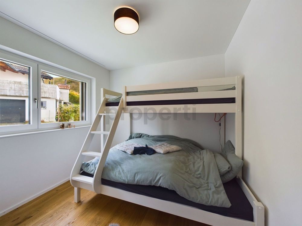 Herrausragende 3.5-Zimmer Wohnung in Trin Mulin - Image 4