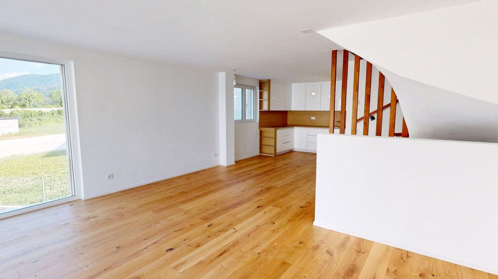 Wohnung mit 4,5 Zimmern, ruhige Umgebung - Bild 5