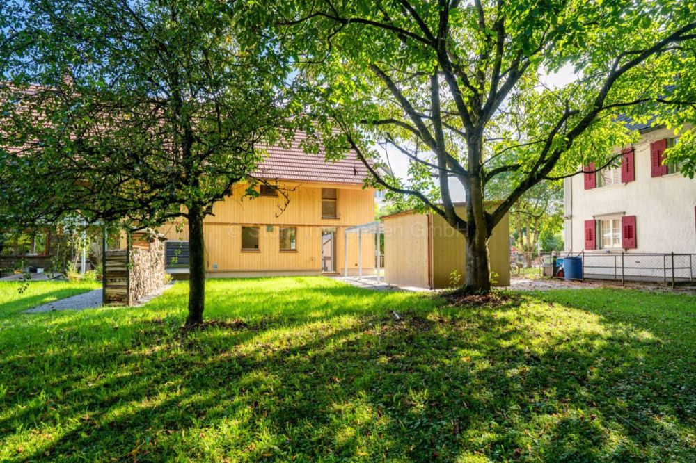 NEUBAU: Charmanter 5.5 Zimmer Ökobau mit Waldanstoss - Bild 10