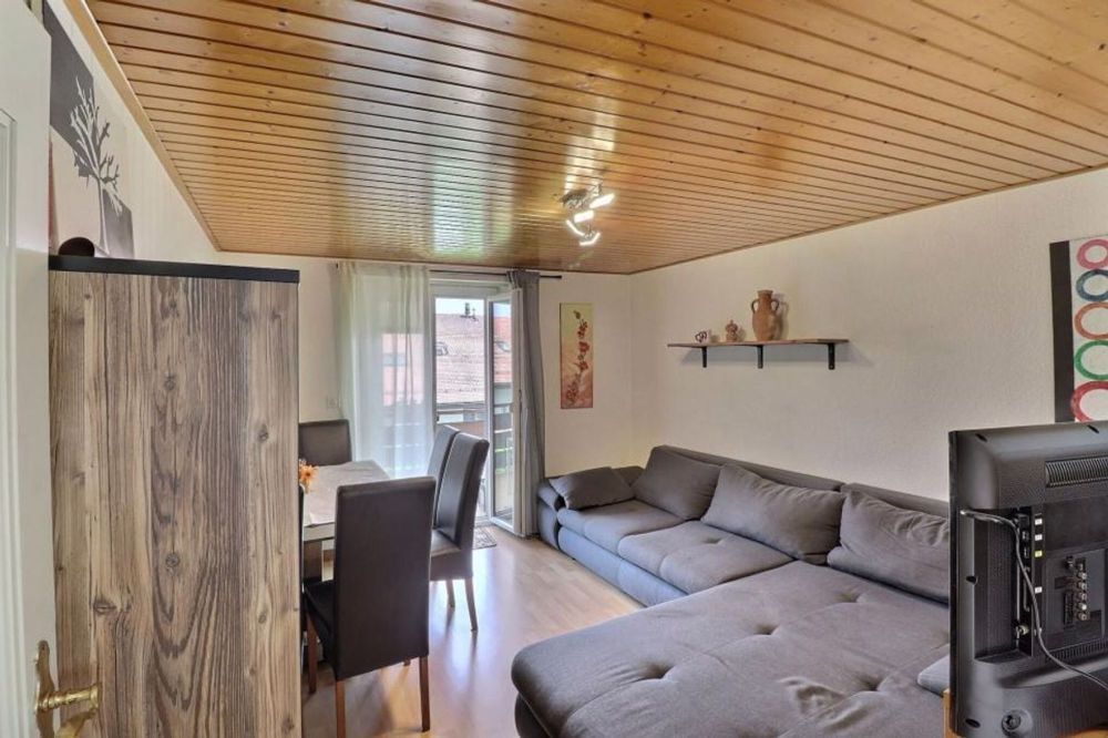 Arzier Dorf, Einzelhaus mit 2 Wohnungen - Bild 3