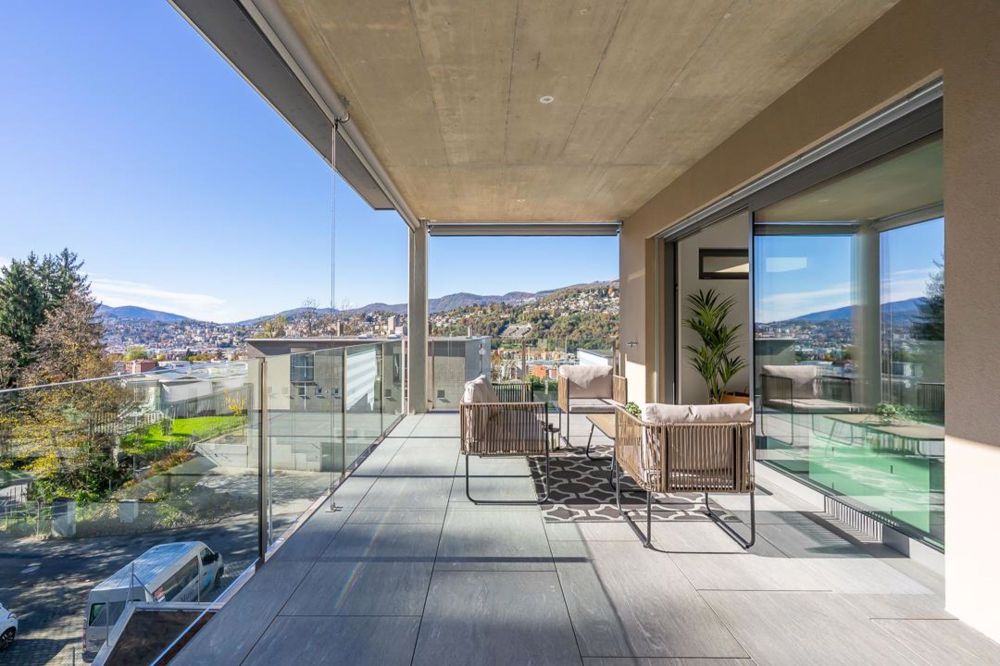 Exklusives Dachgeschoss mit Terrasse und offener Aussicht - Bild 12