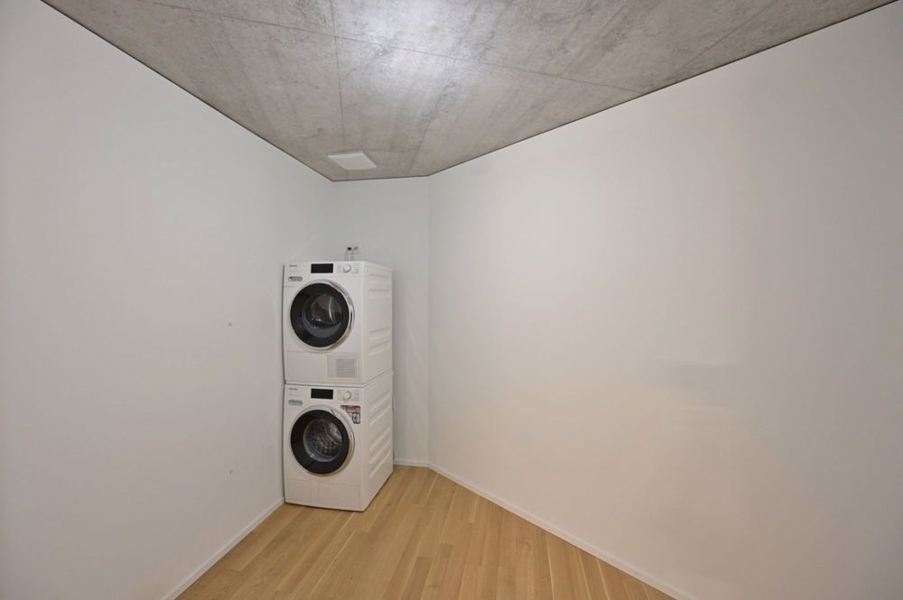 AUSSERGEWÖHNLICHER WOHNRAUM IN ZEITGENÖSSISCHER ARCHITEKTUR - Bild 12