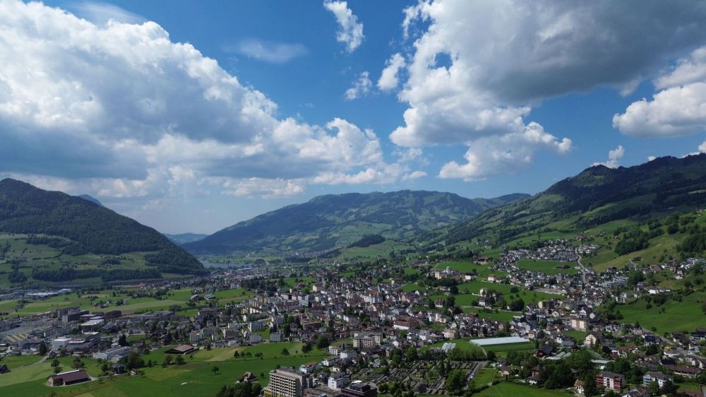 Wohn(t)raum in Rickenbach bei Schwyz - Bild 1