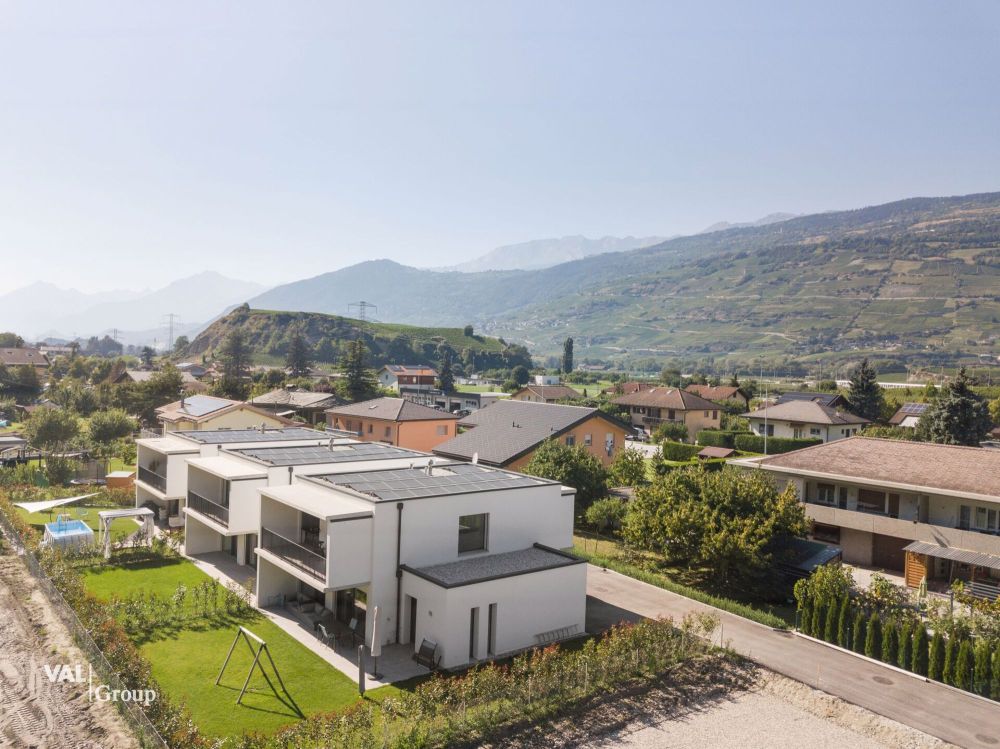 Superbe maison d'angle, 100% indépendante et "All inclusive" - Bild 1